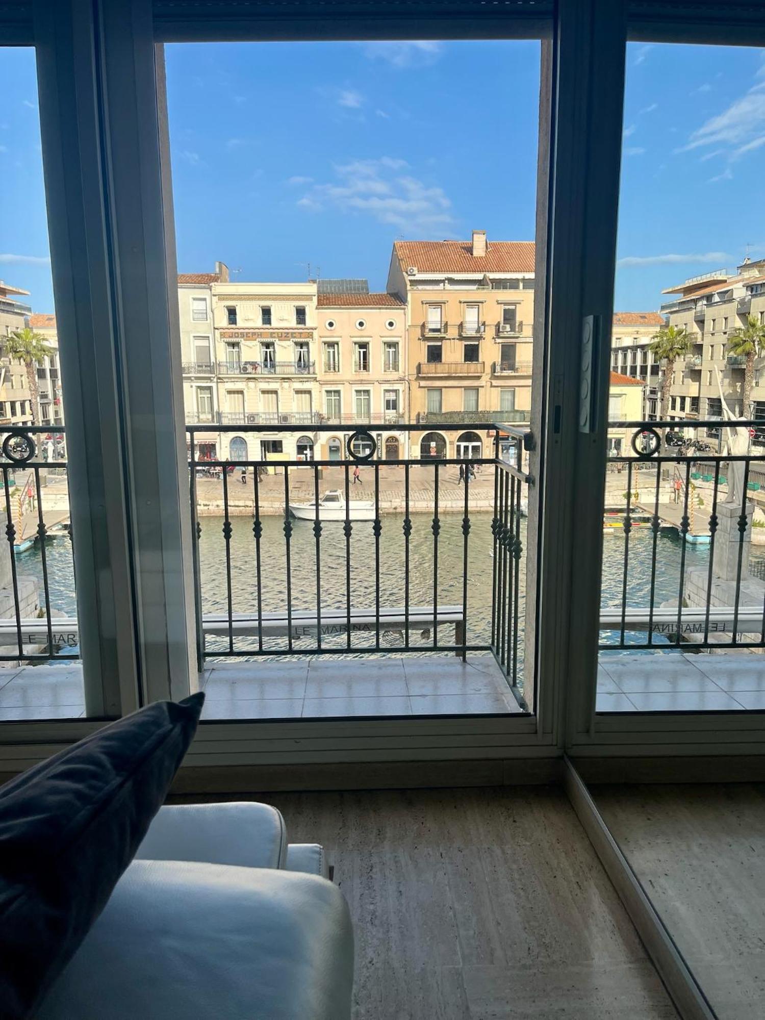 "Le Cadre Royal" Appartement De Standing Sur Quai Avec Parking Sete Exterior photo